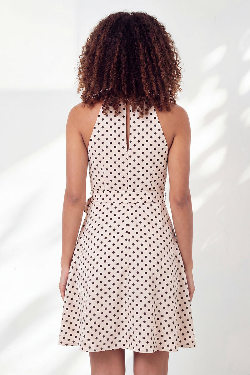 Laden Sie das Bild in den Galerie-Viewer, Weißes schwarzes A-Linien-Neckholder-Mini-Abschlusskleid mit Gürtel