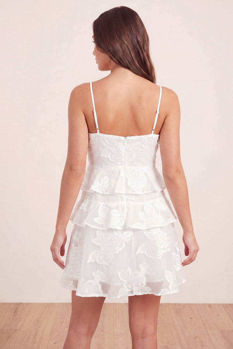 Laden Sie das Bild in den Galerie-Viewer, A-Linie Weißes Geblümtes Mini Standesamt Kleid mit Stufen und Rüschen