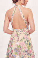 Laden Sie das Bild in den Galerie-Viewer, Tüll-Blumen A-Linie besticktes Neckholder-Neckholder-Kleid mit gelbem Mini-Homecoming-Kleid