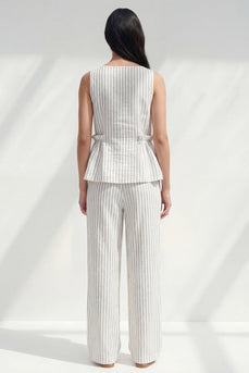 2-teilige weiße Bootsausschnitt-Outfits mit Rüschen und gestreiften Slim Fit Business-Anzüge