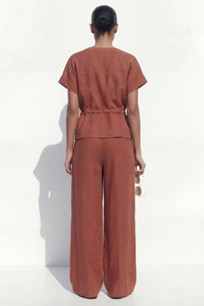 Karamellfarbener V-Ausschnitt mit kurzen Ärmeln und langem Damenanzug mit Gürtel