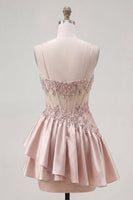 Laden Sie das Bild in den Galerie-Viewer, Champagner A-Line Korsett mit gerafftem Homecoming-Kleid mit Perlen
