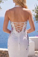 Laden Sie das Bild in den Galerie-Viewer, Weißes Neckholder-Bodycon-Blumen-Homecoming-Kleid mit Perlen