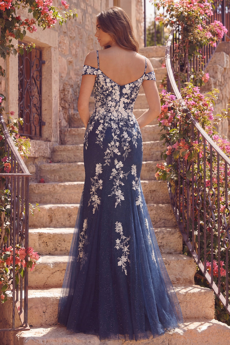 Laden Sie das Bild in den Galerie-Viewer, Marineblaues Meerjungfrauen-Kaltschulter-Tüll-Langballkleid mit Applikationen
