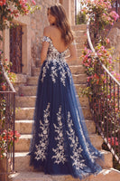 Laden Sie das Bild in den Galerie-Viewer, Marineblaues A-Line-Tüll-Floral-Langballkleid ohne Schulter