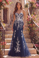 Laden Sie das Bild in den Galerie-Viewer, Navy Sweetheart Meerjungfrauen-Floral-Langballkleid mit Applikationen
