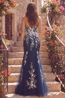 Laden Sie das Bild in den Galerie-Viewer, Navy Sweetheart Meerjungfrauen-Floral-Langballkleid mit Applikationen