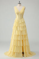 Laden Sie das Bild in den Galerie-Viewer, Buttergelbes Chiffon A-Line V-Ausschnitt-Korsett mit Stufen gerafftes Maxi-Kleid mit Schlitz