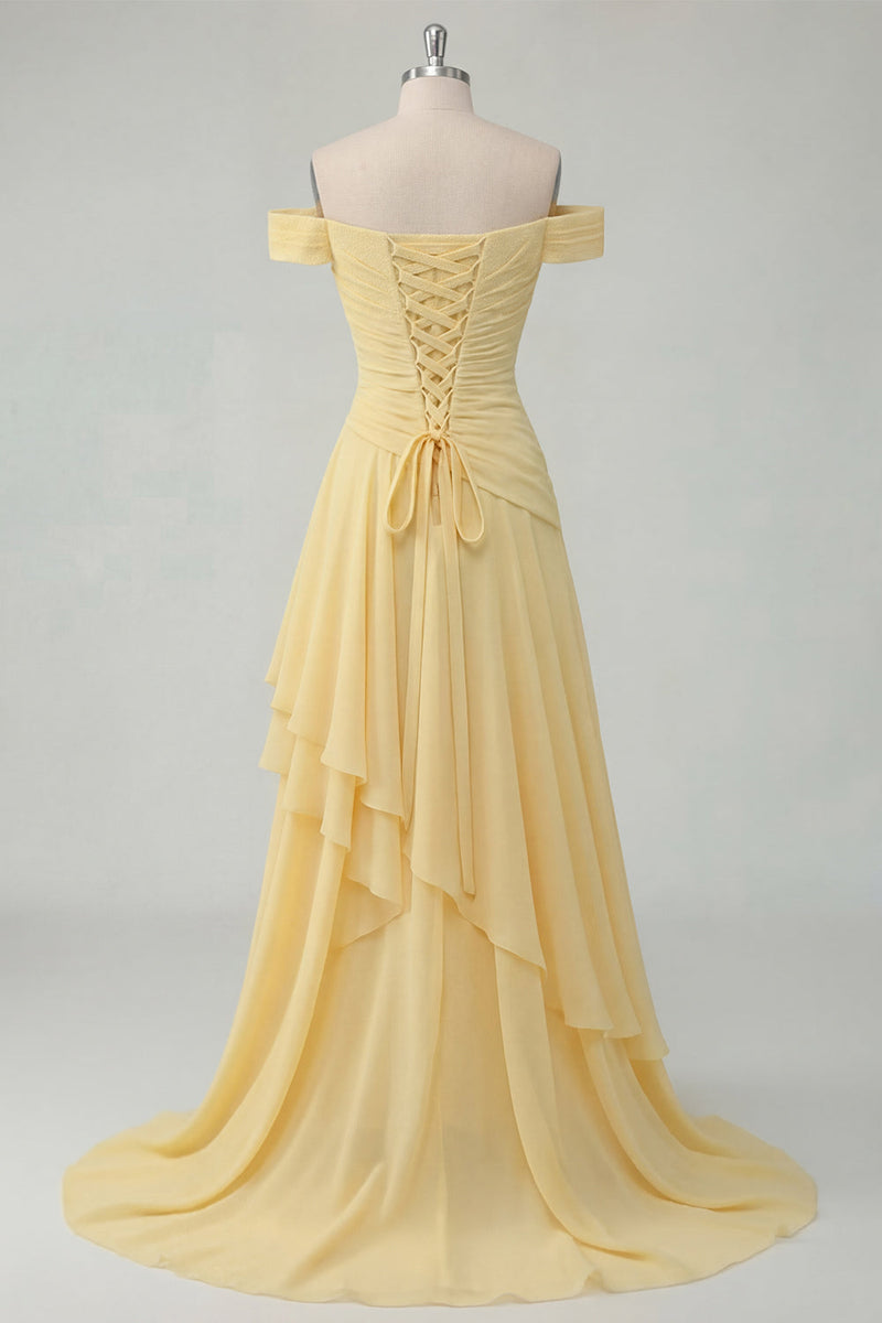 Laden Sie das Bild in den Galerie-Viewer, Off-the-shoulder Chiffon Butter Gelbes A-Linie gerafftes Maxikleid mit Schlitz