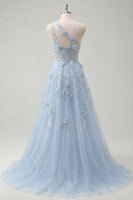 Laden Sie das Bild in den Galerie-Viewer, A-Linie langes Abschlussballkleid mit einer einen Schulter und blauem Korsett, appliziert