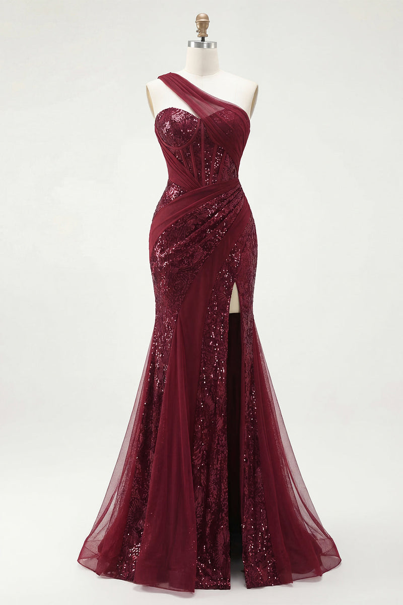 Laden Sie das Bild in den Galerie-Viewer, Glitzerndes einschulterfarbenes, burgunderrotes Meerjungfrauen-Pailletten-Langball-Kleid mit Schlitz