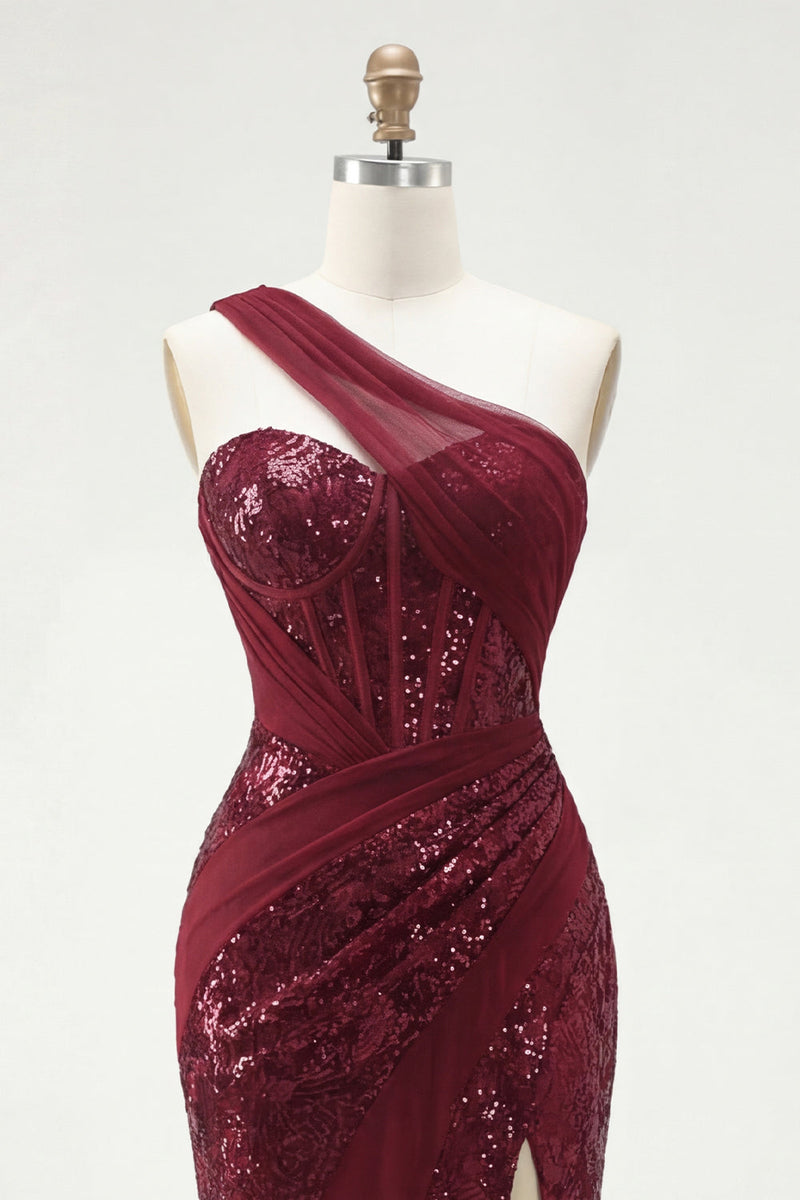 Laden Sie das Bild in den Galerie-Viewer, Glitzerndes einschulterfarbenes, burgunderrotes Meerjungfrauen-Pailletten-Langball-Kleid mit Schlitz