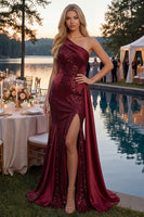 Laden Sie das Bild in den Galerie-Viewer, Glitzerndes burgunderrotes Meerjungfrauen-Pailletten-Langball-Kleid mit Schlitz
