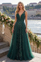 Laden Sie das Bild in den Galerie-Viewer, Glitzerndes dunkelgrünes V-Ausschnitt-Tüllkleid aus einer langen Pailletten-Abschlussball-Linie