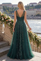 Laden Sie das Bild in den Galerie-Viewer, Glitzerndes dunkelgrünes V-Ausschnitt-Tüllkleid aus einer langen Pailletten-Abschlussball-Linie