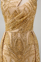 Laden Sie das Bild in den Galerie-Viewer, Glitzerndes goldenes Meerjungfrauenkleid mit einer Schulter und langem Abschlussball mit Kapellenschleppe