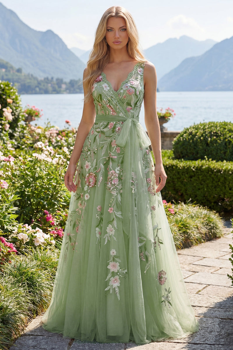 Laden Sie das Bild in den Galerie-Viewer, Grünes florales V-Ausschnitt A-Linie-Applikiertes Abschlussballkleid