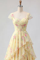 Laden Sie das Bild in den Galerie-Viewer, Gelbe Mützenärmel Ein linienrüschendes florales Abschlussballkleid mit Schlitz