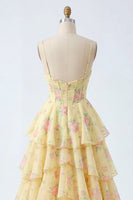 Laden Sie das Bild in den Galerie-Viewer, Gelbe Spaghettiträger Ein Korsett-Floral-Abschlussballkleid mit Rüschen