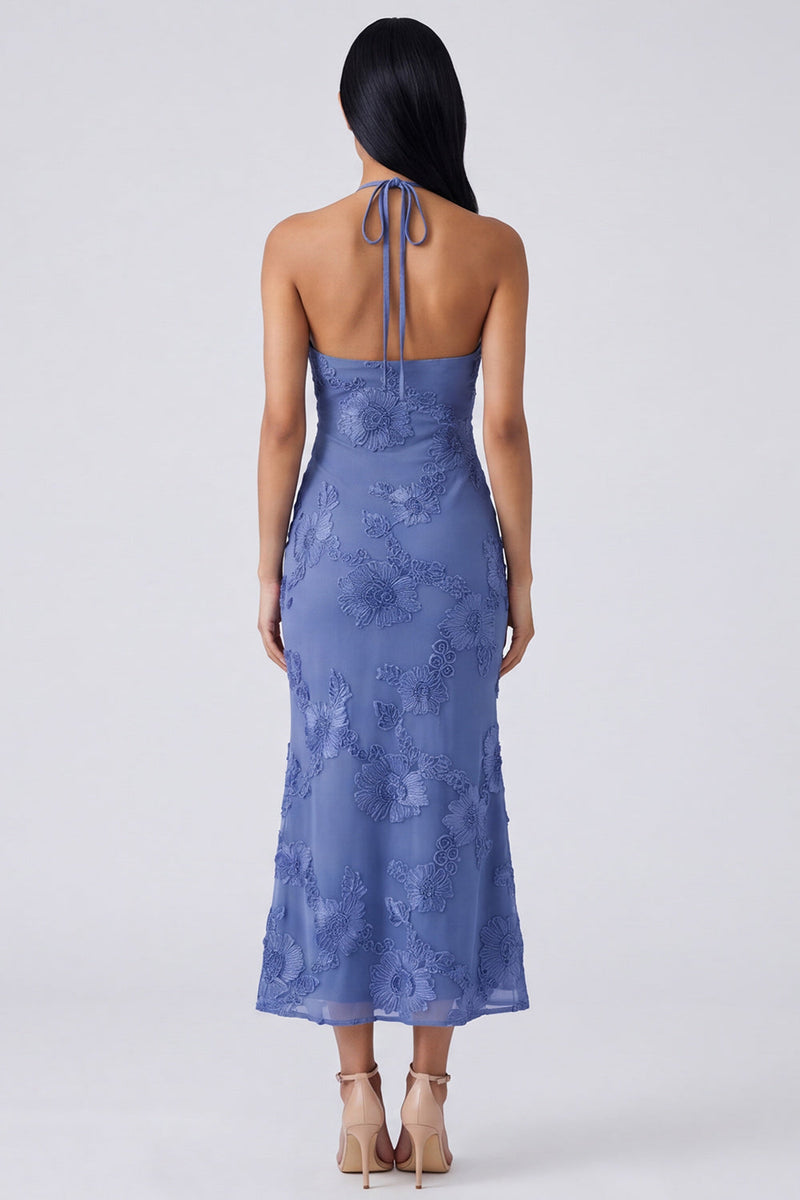 Laden Sie das Bild in den Galerie-Viewer, Salbei-Neckholderhals-Meerjungfrauen-Midi-Kleid mit Blumenstickerei