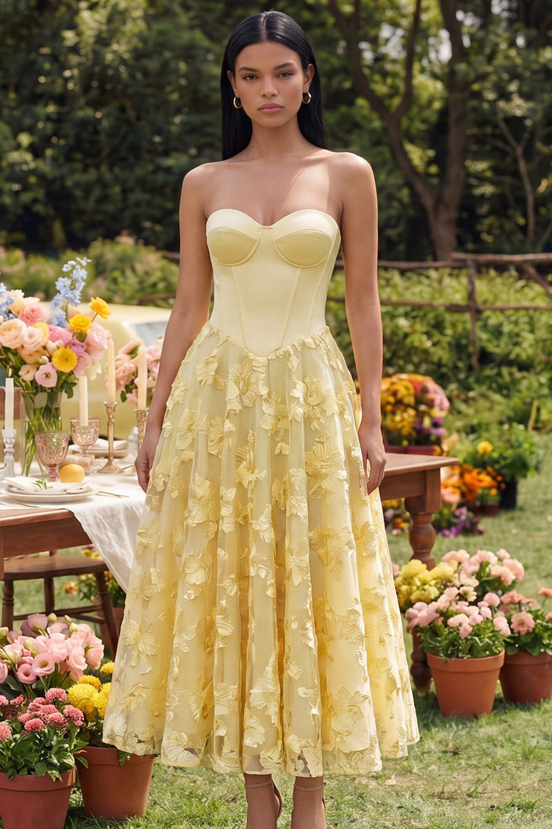 Laden Sie das Bild in den Galerie-Viewer, Trägerloses gelbes Blumen-A-Linie-Midi-Kleid