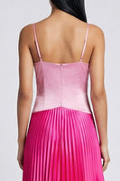 Laden Sie das Bild in den Galerie-Viewer, Satinrosa und Fuchsia A-Linie Spaghettiträger geplissiertes Maxikleid