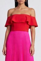 Laden Sie das Bild in den Galerie-Viewer, Off-the-shoulder A-Linie fuchsiafarbenes und rot plissiertes Maxikleid mit Rüschen