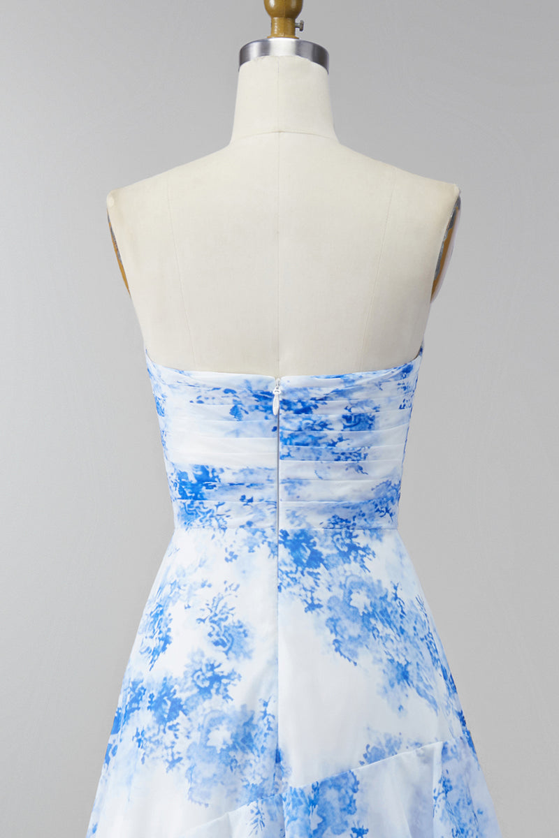 Laden Sie das Bild in den Galerie-Viewer, Weißblaues Geblümtes Trägerloses Maxikleid mit Rüschen A-Linie