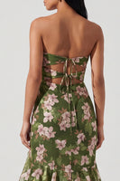 Laden Sie das Bild in den Galerie-Viewer, Dunkelgrünes, geblumiges, trägerloses Meerjungfrauen-Maxikleid mit Rüschen