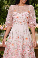 Laden Sie das Bild in den Galerie-Viewer, Rosa A-Linie rundhalsbesticktes Midi-Blumenkleid mit halben Ärmeln