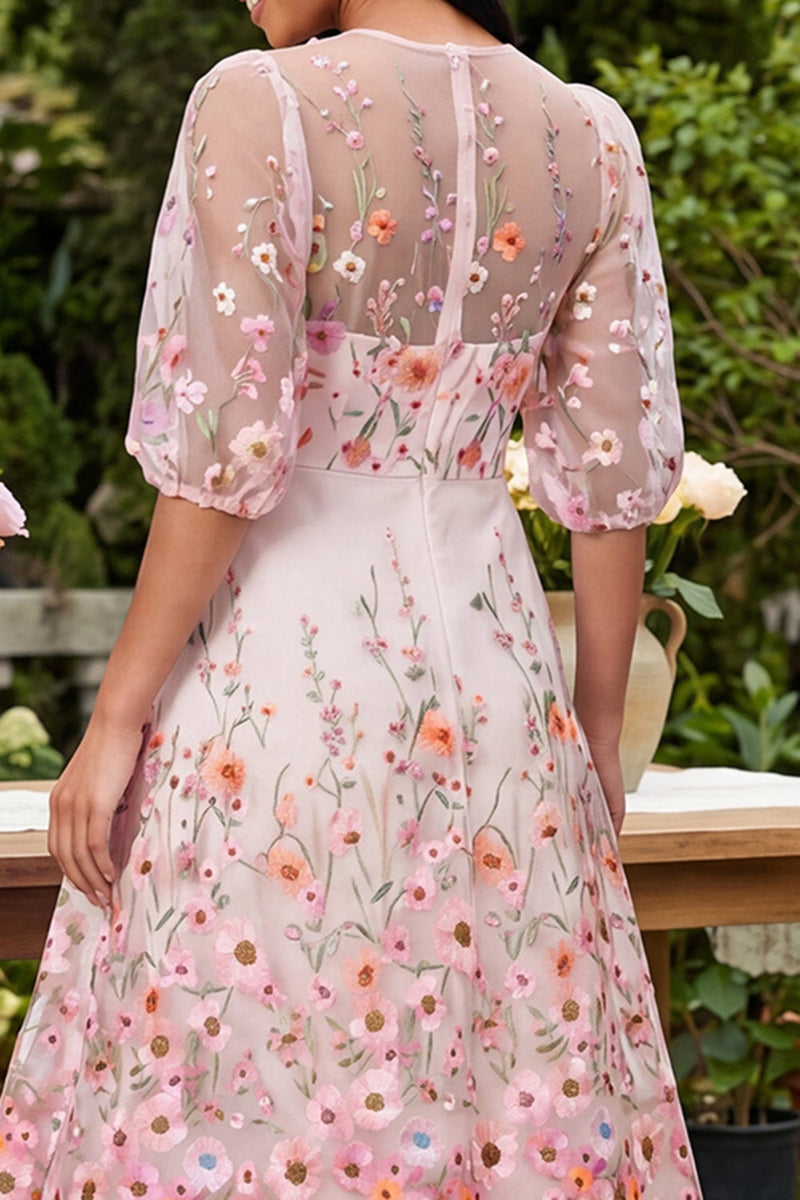 Laden Sie das Bild in den Galerie-Viewer, Rosa A-Linie rundhalsbesticktes Midi-Blumenkleid mit halben Ärmeln