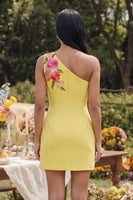 Laden Sie das Bild in den Galerie-Viewer, Gelbes, einschulterfarbenes Bodycon besticktes Blumen-Minikleid