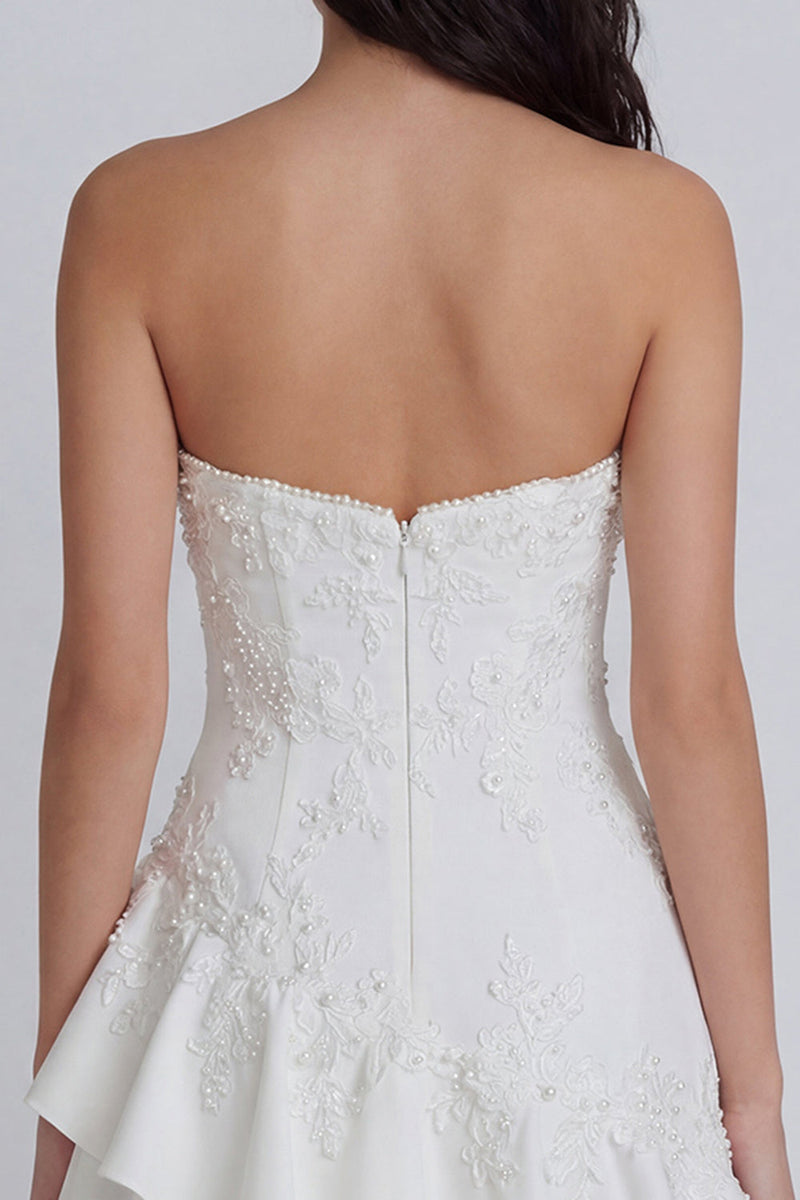 Laden Sie das Bild in den Galerie-Viewer, Elfenbein Herzausschnitt A-Linie Minikleid mit Perlen und Rüschen