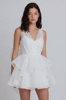 Laden Sie das Bild in den Galerie-Viewer, Elfenbein A-Linie Tüll V-Ausschnitt Minikleid mit Rüschen und Schleife