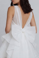 Laden Sie das Bild in den Galerie-Viewer, Elfenbein A-Linie Tüll V-Ausschnitt Minikleid mit Rüschen und Schleife