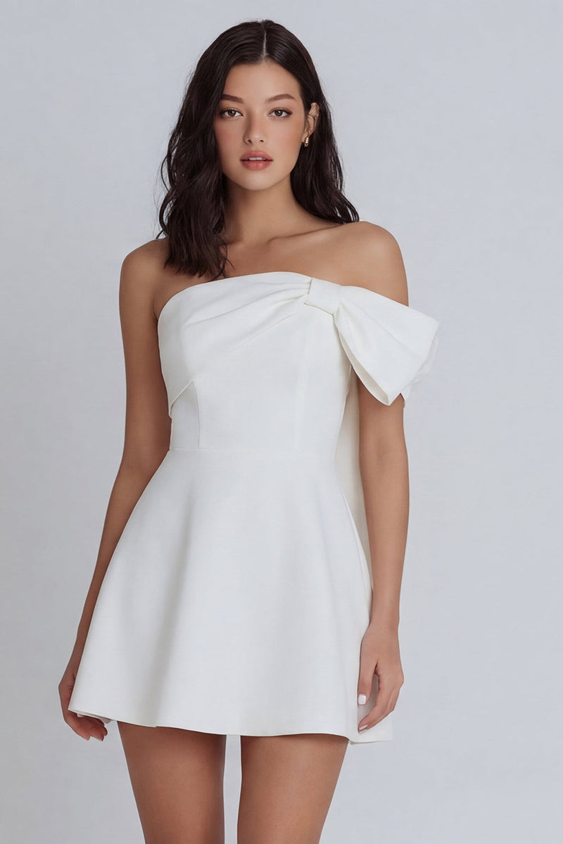 Laden Sie das Bild in den Galerie-Viewer, Elfenbein A-Linie Trägerloses Minikleid mit Schleife