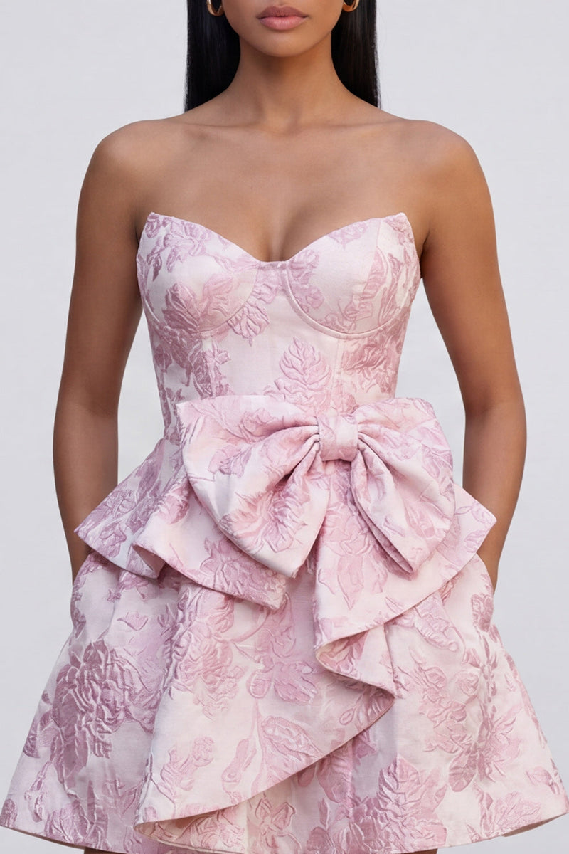 Laden Sie das Bild in den Galerie-Viewer, A-Linie pinkes Jacquard Sweetheart Mini-Homecoming-Kleid mit Rüschen und Schleife