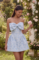 Laden Sie das Bild in den Galerie-Viewer, A-Linie blaues Jacquard-Mini-Homecoming-Kleid mit Schleife