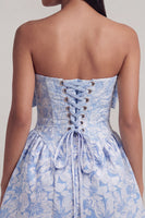 Laden Sie das Bild in den Galerie-Viewer, A-Linie blaues Jacquard-Mini-Homecoming-Kleid mit Schleife