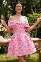 Laden Sie das Bild in den Galerie-Viewer, A-Linie fuchsiafarbenes Jacquard-Mini-Homecoming-Kleid mit Schleife
