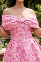 Laden Sie das Bild in den Galerie-Viewer, A-Linie fuchsiafarbenes Jacquard-Mini-Homecoming-Kleid mit Schleife