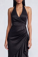 Laden Sie das Bild in den Galerie-Viewer, Neckholder, schwarzes Meerjungfrauen-Satin, lange formelle Kleidung mit Rüschen