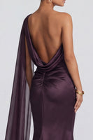 Laden Sie das Bild in den Galerie-Viewer, Einschulter-Cabernet-Meerjungfrauen-Festkleid ohne Schwarz mit Seitenspanen