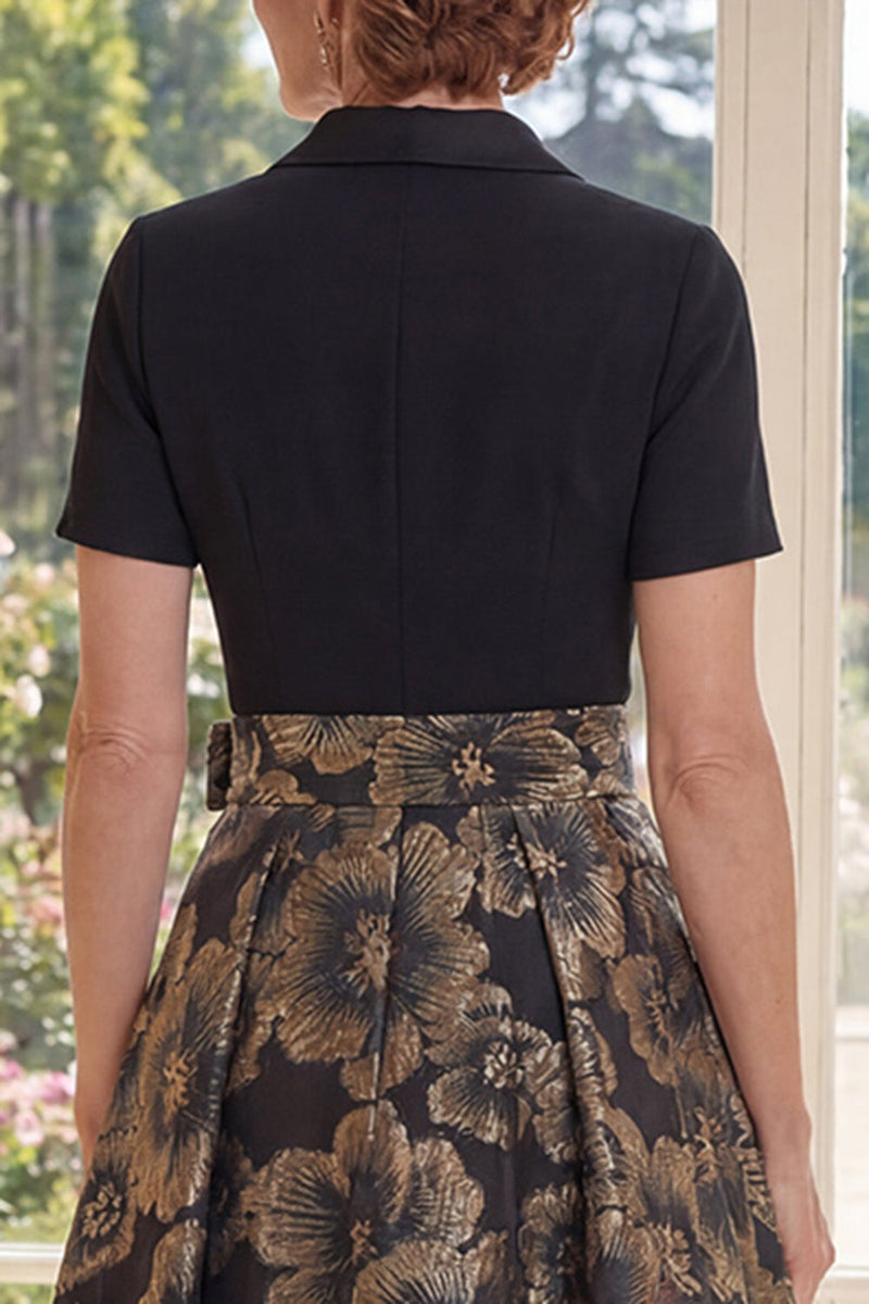 Laden Sie das Bild in den Galerie-Viewer, Ein schwarzes V-Ausschnitt-Jacquard-Langkleid der Mutter der Braut mit Schleife