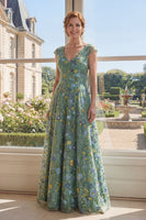 Laden Sie das Bild in den Galerie-Viewer, Grünes A-Linien-Tüll-Stickerei mit V-Ausschnitt langes Mutter-der-Braut-Kleid