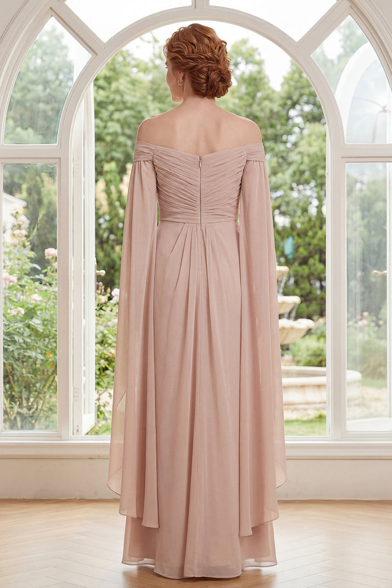 Laden Sie das Bild in den Galerie-Viewer, Chiffon-Champagner-Off-the-shoulder gerafftes Mutter-der-Braut-Kleid mit Umhangärmeln