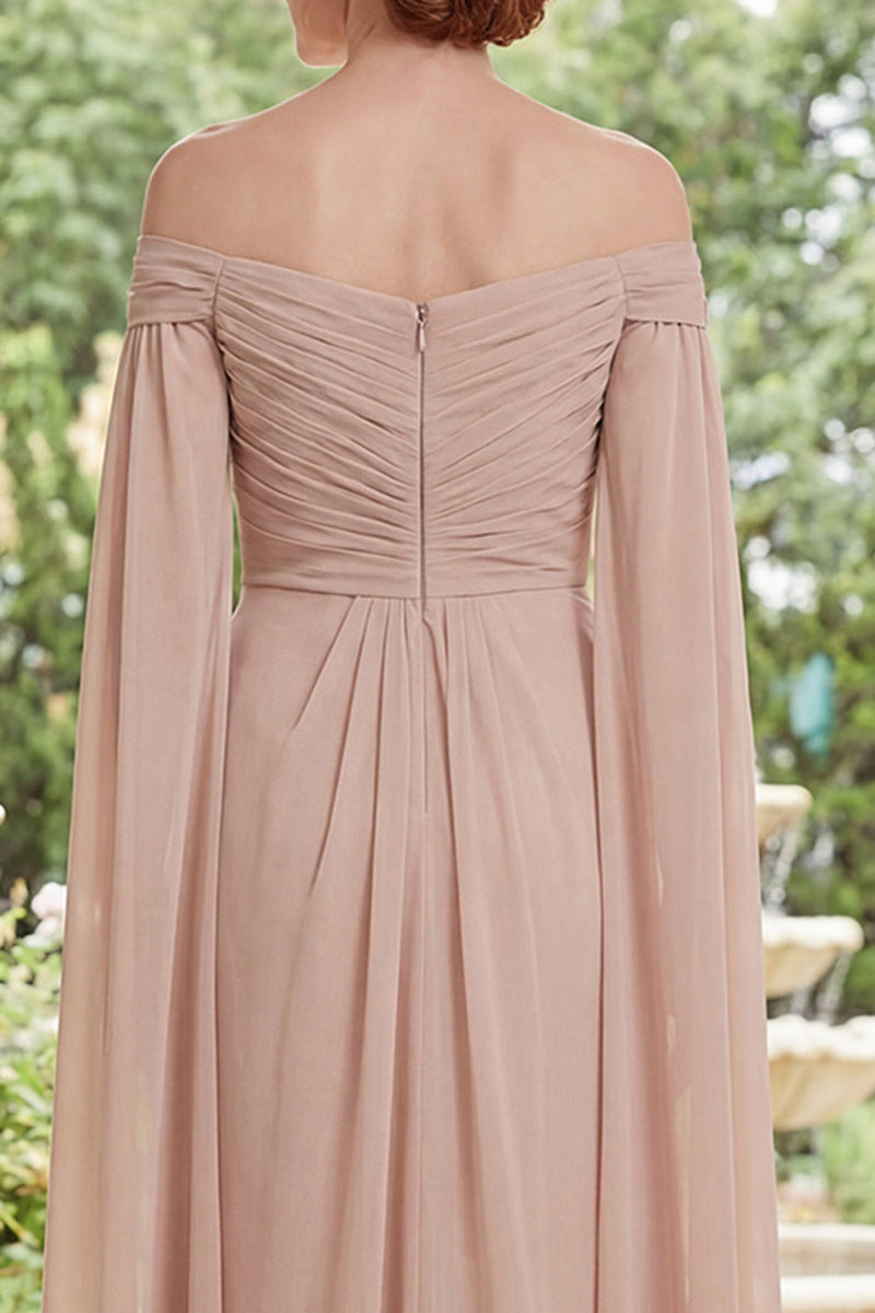 Laden Sie das Bild in den Galerie-Viewer, Chiffon-Champagner-Off-the-shoulder gerafftes Mutter-der-Braut-Kleid mit Umhangärmeln