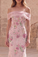 Laden Sie das Bild in den Galerie-Viewer, Schulterfreies, pinkes Meerjungfrauen-Langballkleid mit Perlen