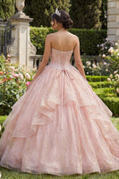 Laden Sie das Bild in den Galerie-Viewer, Trägerloses Ballkleid mit Perlen und Rüschen Rosa Abschlusskleid
