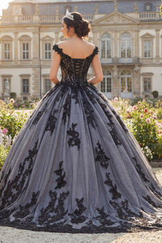 Off-the-shoulder Schwarzes Abschlusskleid mit Applikationen